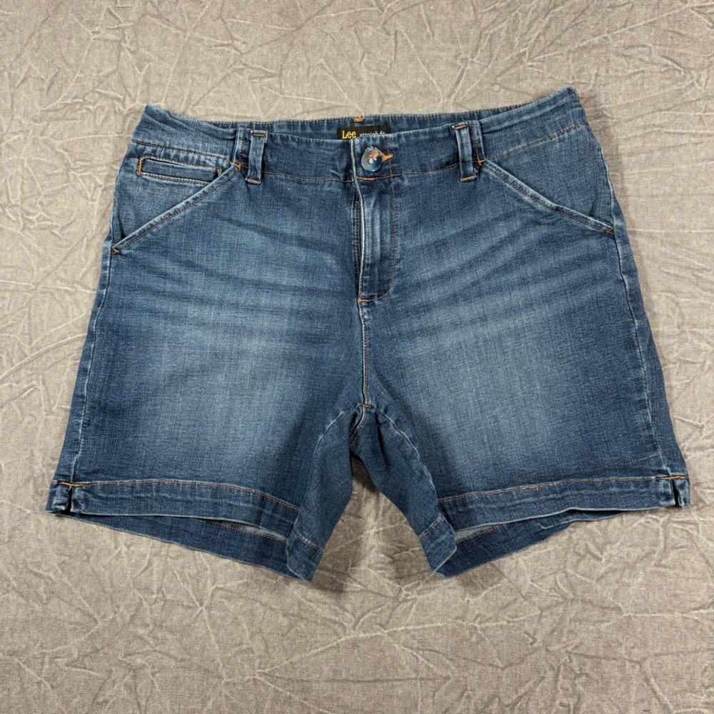 Lee Denim Shorts Womens 12 Straight Fit Medium Wash Mid Rise Stretch